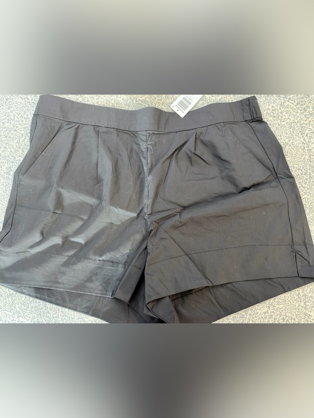 Torrid Black Mid-Rise Pleated Shorts Size 1X NWT